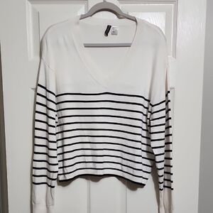 H&M White Stripe Pullover